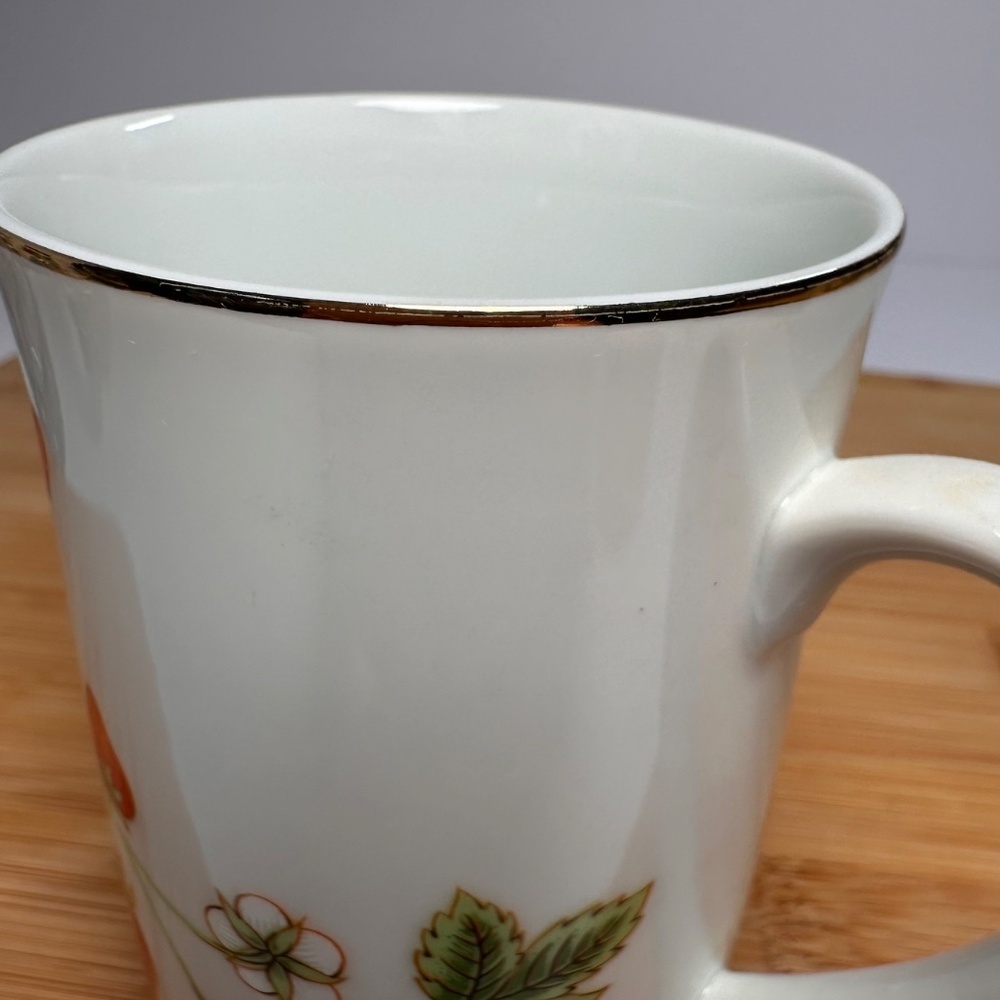 Vintage Otagiri Japan Strawberry Mug Gold Rim Cottagecore Cute Floral - Picture 5 of 6